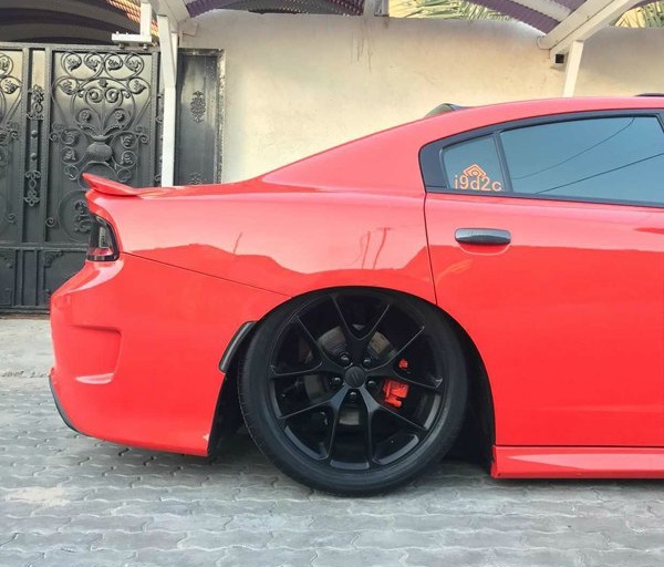 Godfather of American muscle sports car: Dodge Charger SRT hellcat airride