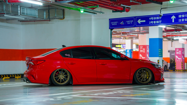 Ford Focus bagged suspension 