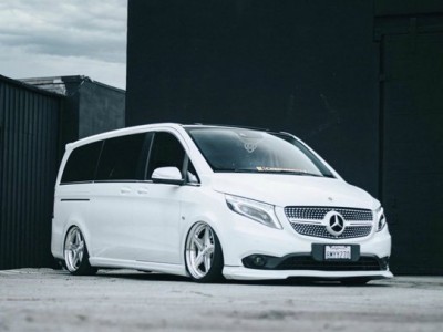 Mercedes Benz V airbft air suspension, luxury business car is this flavor