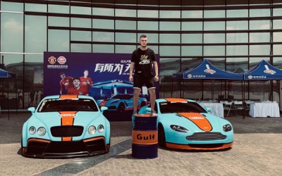 Bentley and Martin AirBFT airride for MUFC vs Tottenham Bentley and Martin AirBFT airride for MUFC vs Tottenham