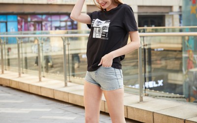 Beauty models and AirBFT AirRide T-Shirt Beauty models and AirBFT AirRide T-Shirt