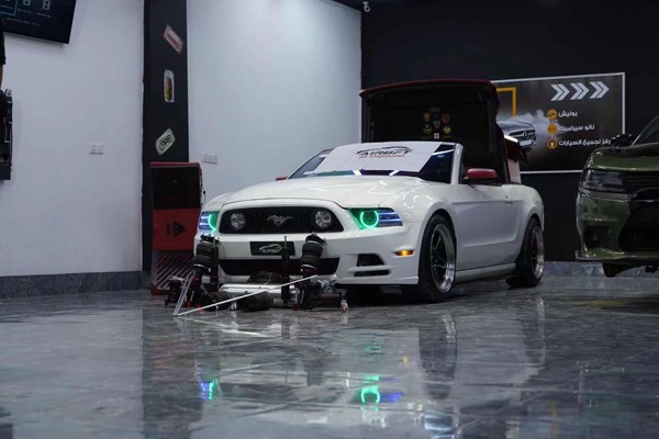 Lraq Ford Mustang AirBFT AirRide“lowered”