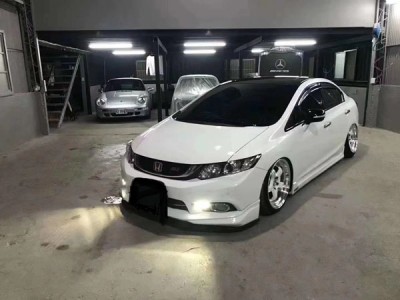 Ninth generation white Honda Civic Hellaflush Shared