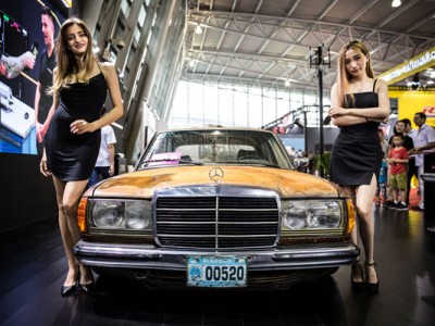 Benz w123 airride Photo sharing