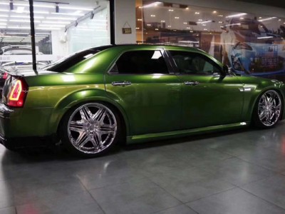 Chrysler 300C stancenation airride“Emerald green”