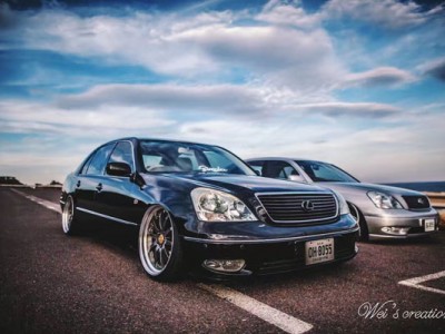 2004 Lexus LS AirBFT AirRide“old but still vigorous in mind and body”