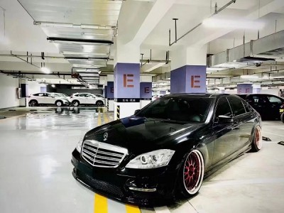 Benz W221 AirBFT Airride in Taiyuan“Gentleman” Benz W221 AirBFT Airride in Taiyuan“Gentleman”