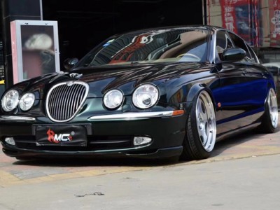 Jaguar S-type AirBFT AirRide“out of the ordinary”