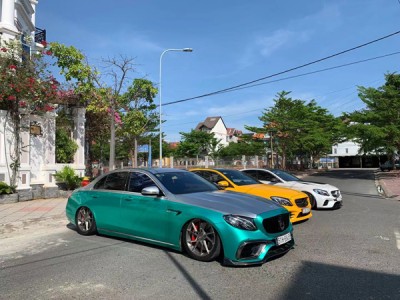 The 10th generation Mercedes Benz E-class w213 AirBFT AirRide“He’s from Vietnam”