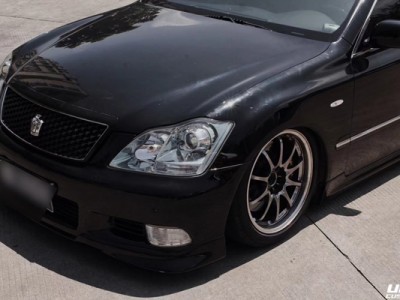 12th generation Toyota Crown (S180) AirRide“Have taste” 12th generation Toyota Crown (S180) AirRide“Have taste”