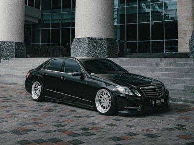 Mercedes Benz W212 air suspension “posture plus comfort”