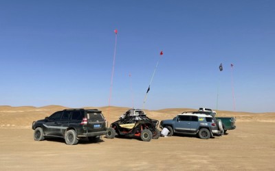 RV carrying airbag set out for test in Alashan Desert RV carrying airbag set out for test in Alashan Desert