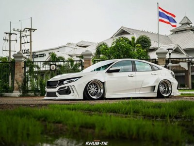 Honda Civic Airride “Mech Warrior” in Thailand Honda Civic Airride “Mech Warrior” in Thailand