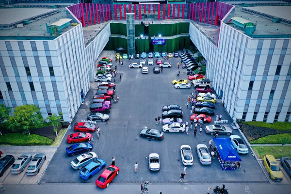 Car airride culture and music gathering from Wuhan