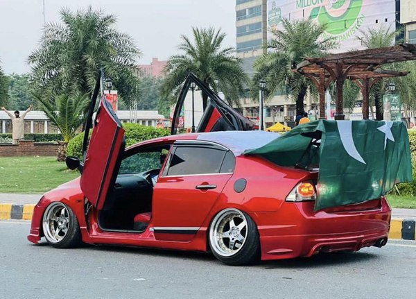 Pakistan Honda Civic airride crazy modification