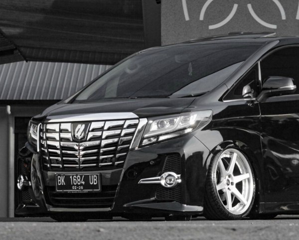 Toyota Alphard AirBFT Airride Return of the King