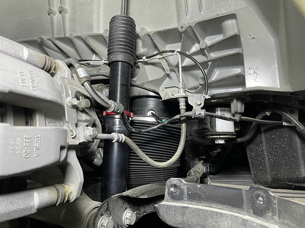 Tesla model Y air suspension kit - AIRBFTsuspension