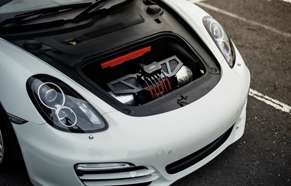 White Porsche boxster airride