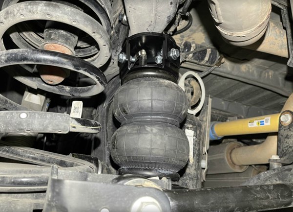 Installation of RAM TRX air spring airbag