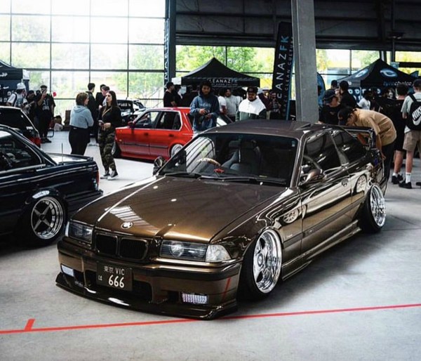 BMW E36 Coupe Airride 