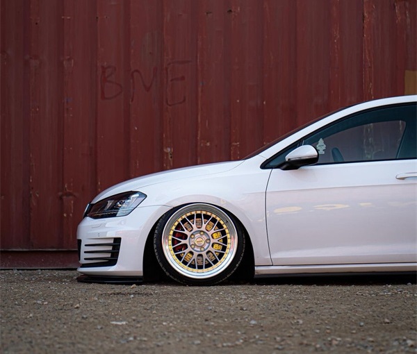 Volkswagen MK7 Airride 