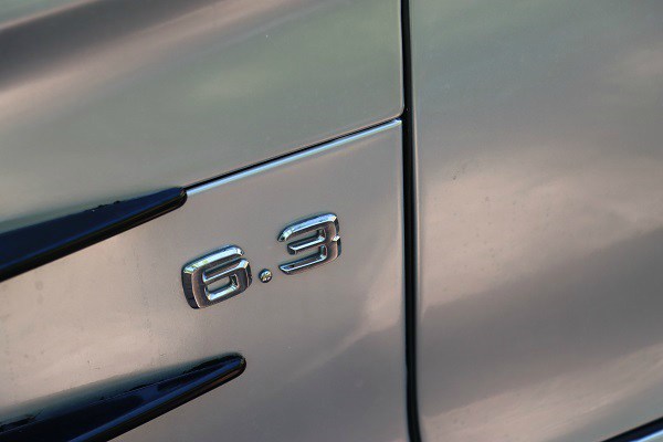 Mercedes Benz Sls Airride 'spreads its wings and flies' Mercedes Benz Sls Airride 'spreads its wings and flies'