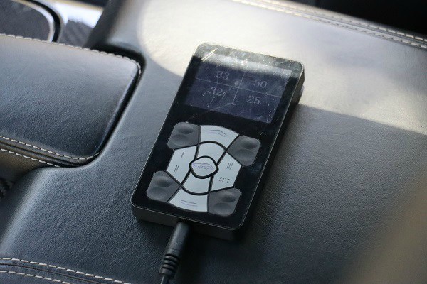 Mercedes Benz Sls Airride 'spreads its wings and flies' Mercedes Benz Sls Airride 'spreads its wings and flies'