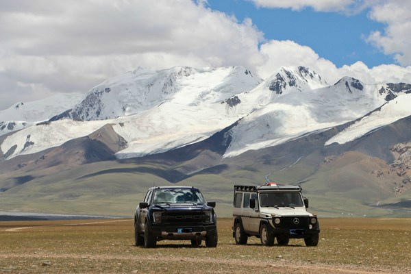 Ford Raptor Airbags Kit performs excellently at an altitude of 5378 meters Ford Raptor Airbags Kit performs excellently at an altitude of 5378 meters