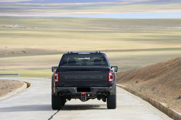 Ford Raptor Airbags Kit performs excellently at an altitude of 5378 meters Ford Raptor Airbags Kit performs excellently at an altitude of 5378 meters