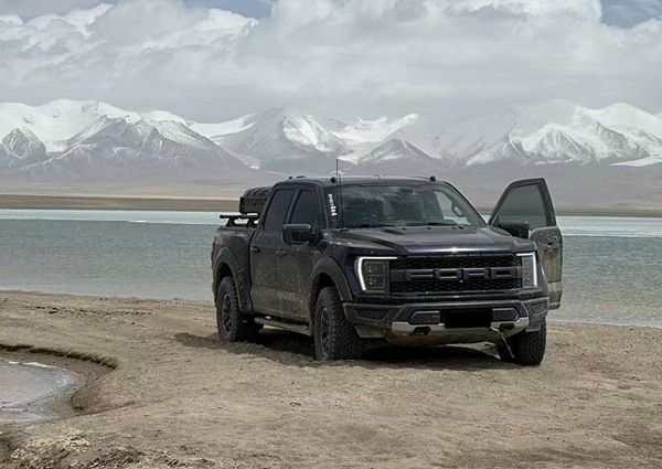 Installation instructions for the third-generation Ford Raptor off-road airbag kit Installation instructions for the third-generation Ford Raptor off-road airbag kit