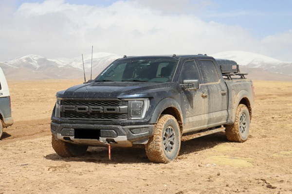 Installation instructions for the third-generation Ford Raptor off-road airbag kit Installation instructions for the third-generation Ford Raptor off-road airbag kit