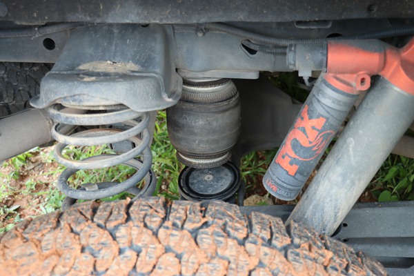 Third generation Ford F150 Raptor Off road Airbag Kit