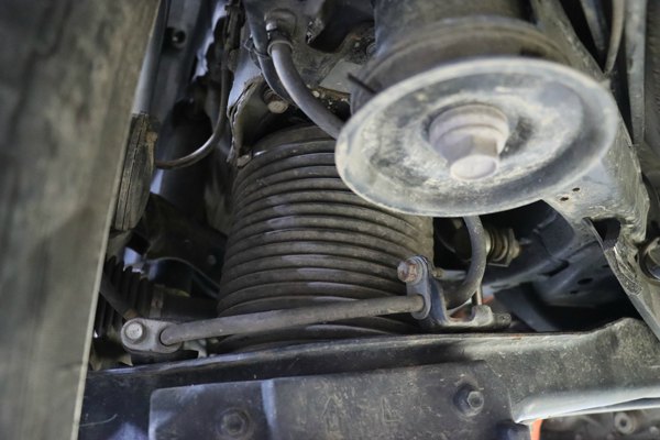 Installation and Use Instructions for Toyota Alphard 40 Series Air Suspension Installation and Use Instructions for Toyota Alphard 40 Series Air Suspension