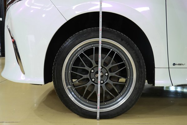 Installation and Use Instructions for Toyota Alphard 40 Series Air Suspension Installation and Use Instructions for Toyota Alphard 40 Series Air Suspension