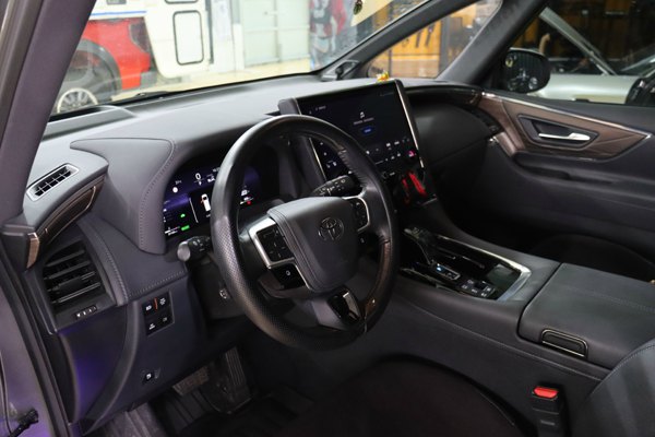 Installation and Use Instructions for Toyota Alphard 40 Series Air Suspension Installation and Use Instructions for Toyota Alphard 40 Series Air Suspension